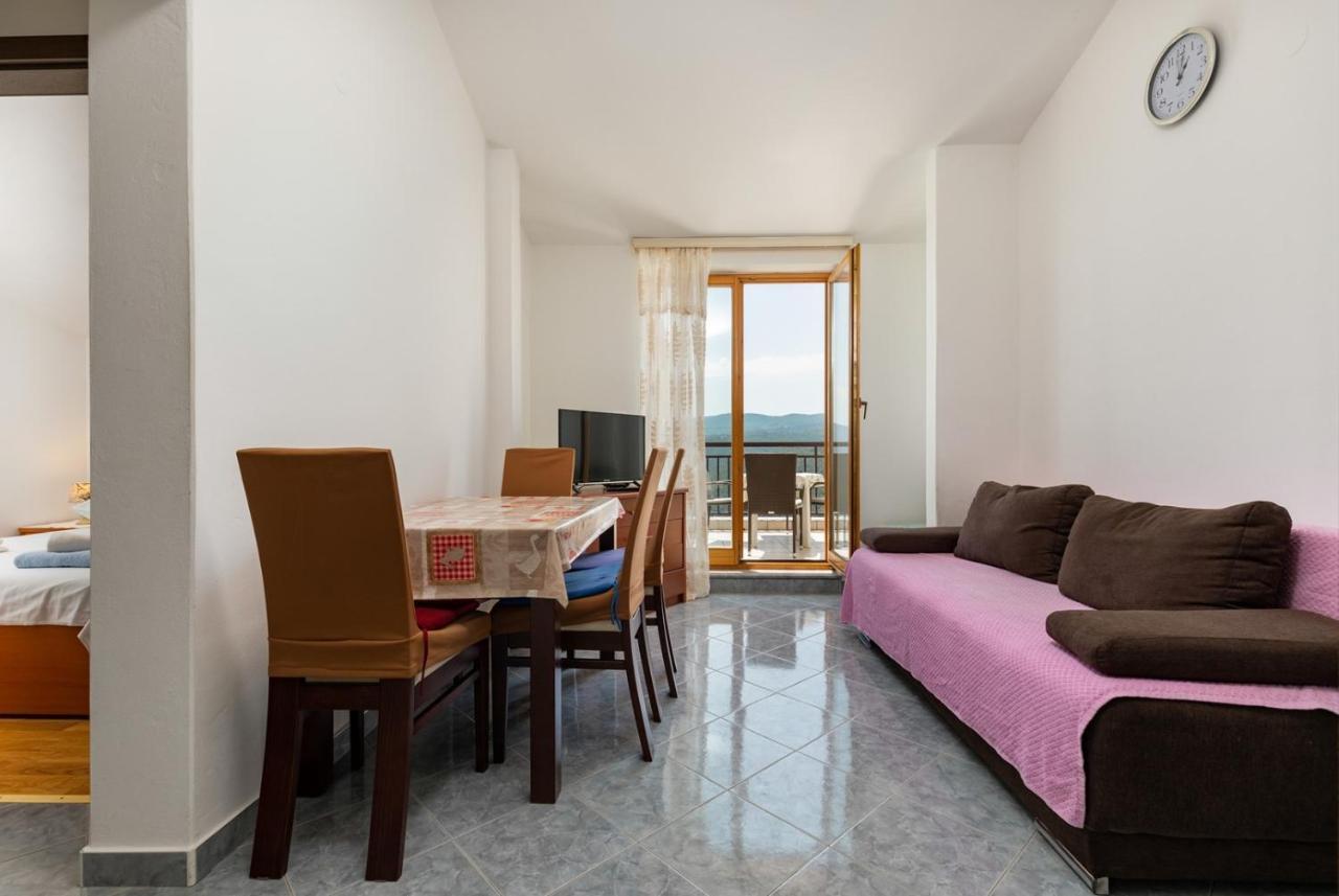 Apartments Pino Rabac Exterior foto